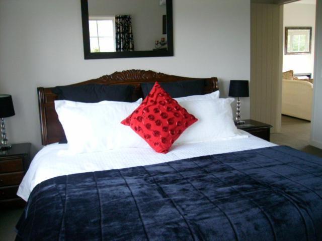 Falls Chateau Taupo Room photo